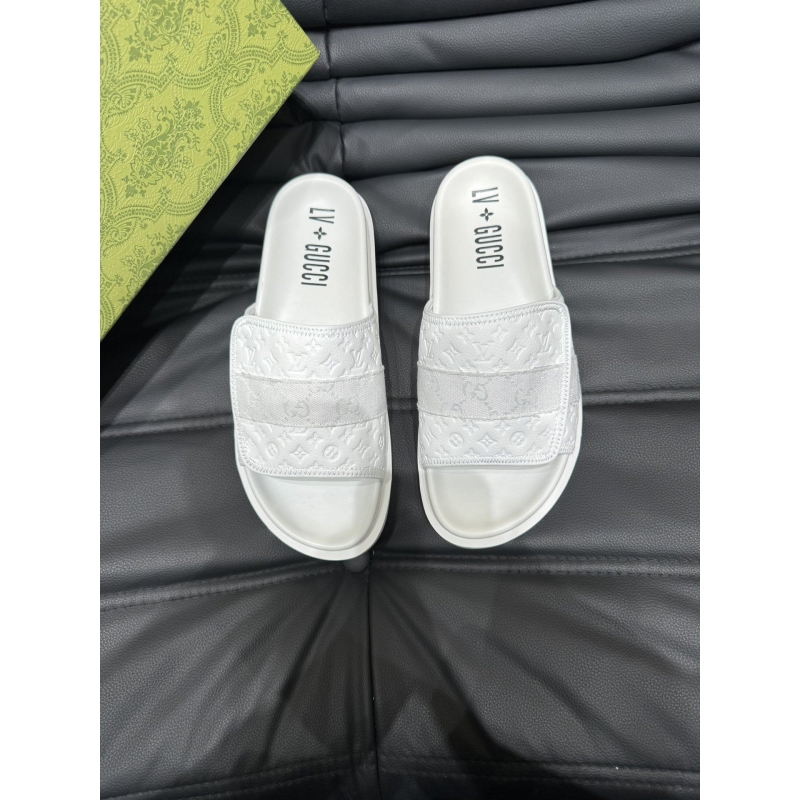 G*u*i slippers